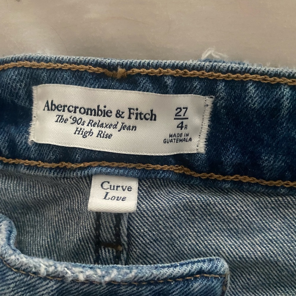 Abercrombie and Fitch 90s relaxed jeans